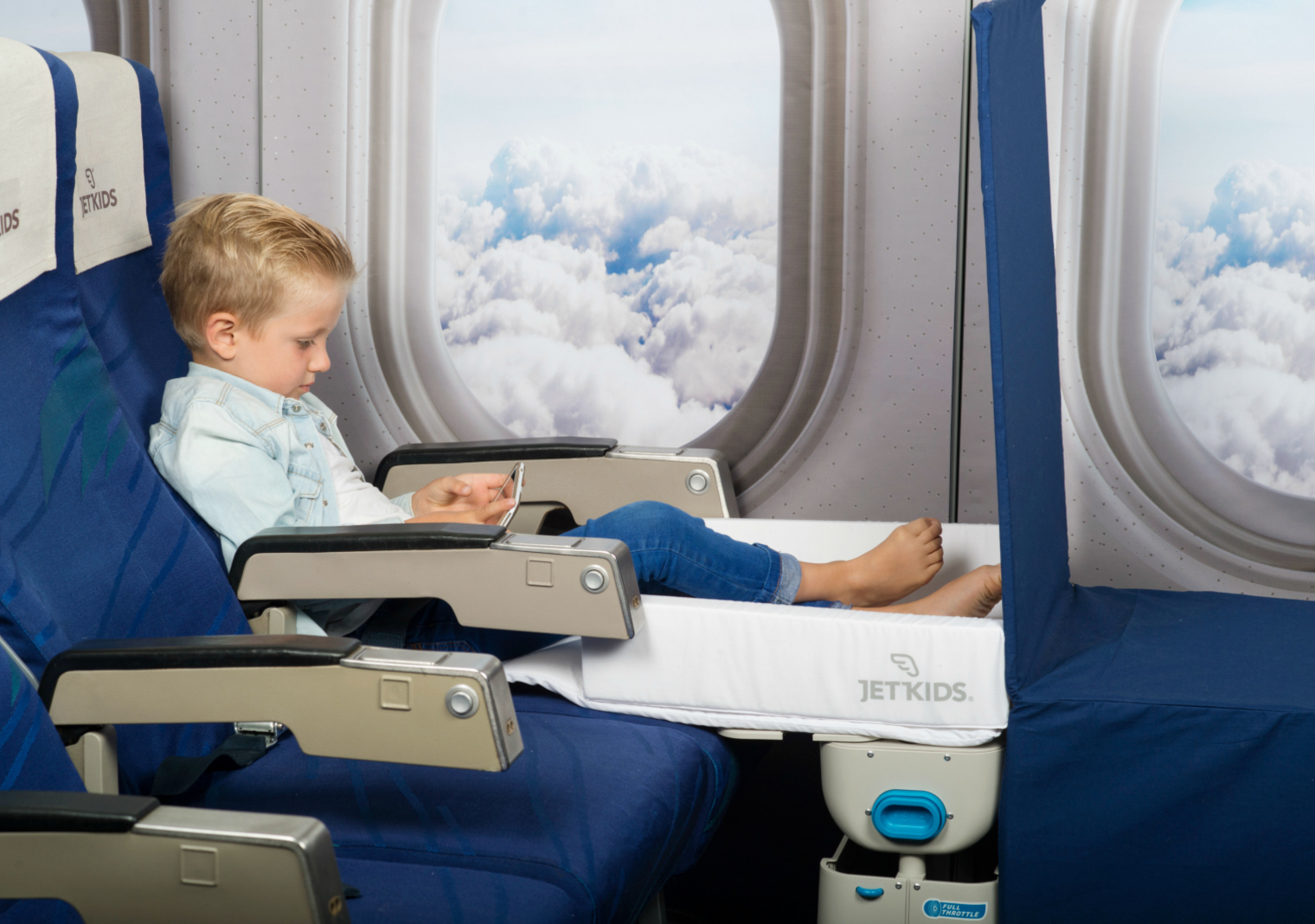 News JetKids BedBox First Class Travel for Toddlers. {Tech} for Travel