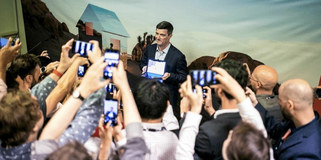Lenovo reveal a world first foldable PC.