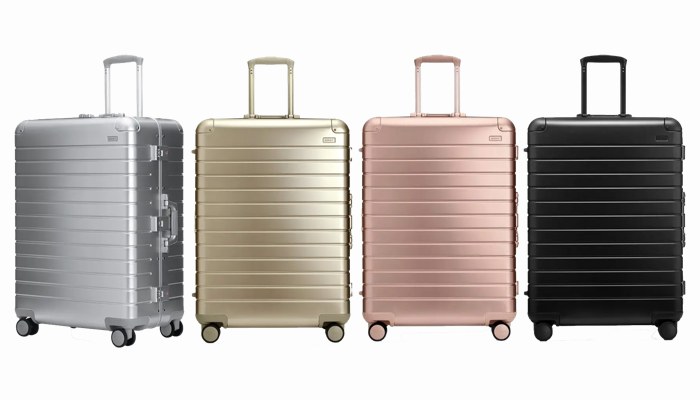 Away Aluminium Suitcases get New Colours – {Tech} for Travel