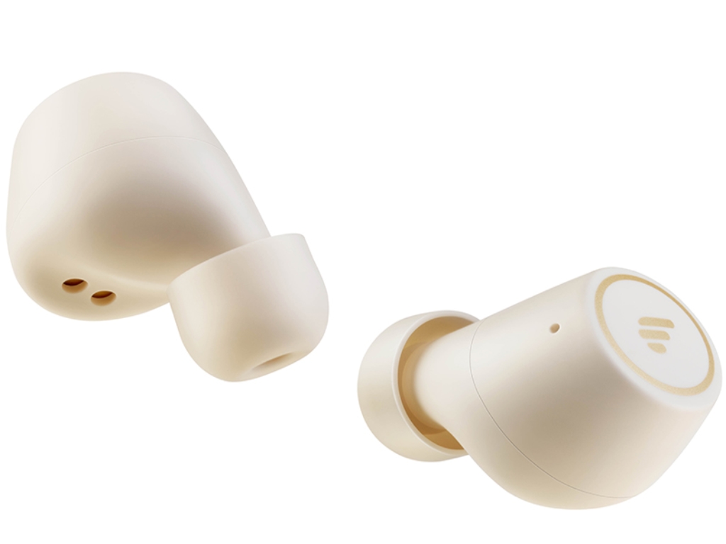 Ivory White Wireless earbuds for travel. {Tech} for Travel. https://techfortravel.co.uk
