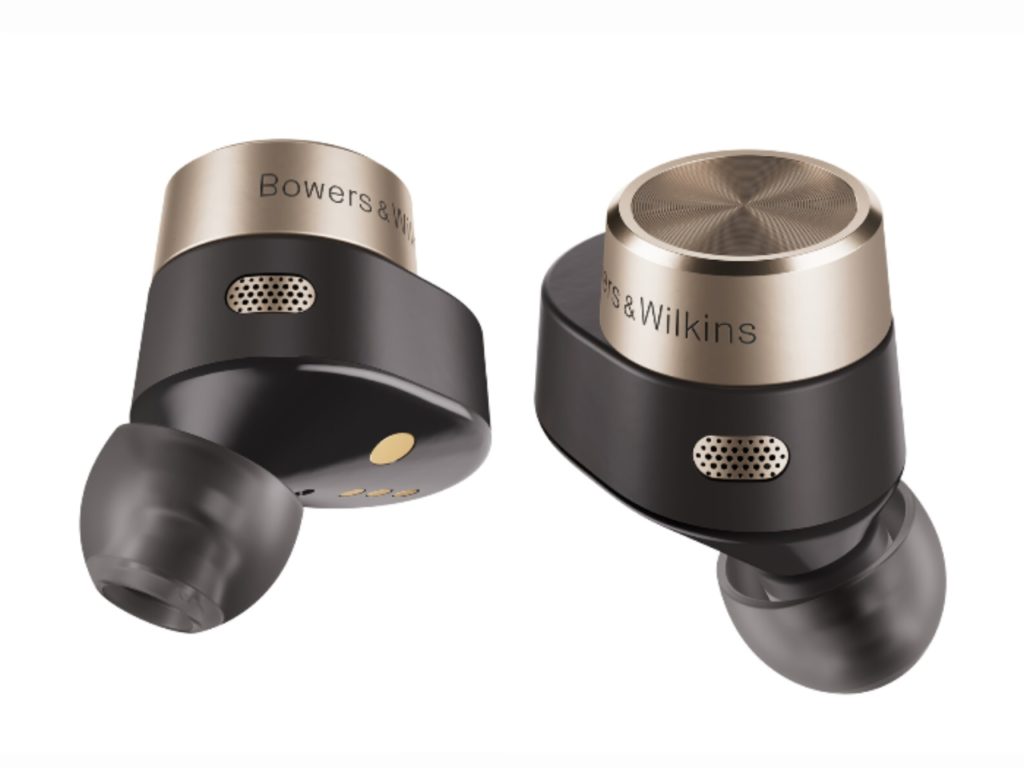 Bowers & Wilkins PI7 earbuds are made for travel. {Tech} for Travel. https://techfortravel.co.uk