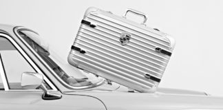 Special Edition RIMOWA x Porsche Carry Case Limited to 911 Pieces Limited Edition RIMOWA x Porsche Hand Carry Case Pepita.