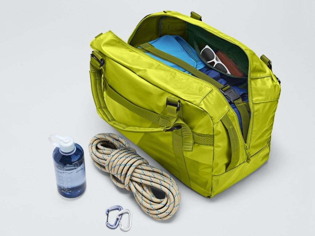 Away F.A.R Collection Duffle bag. {Tech} for Travel. https://techfortravel.co.uk