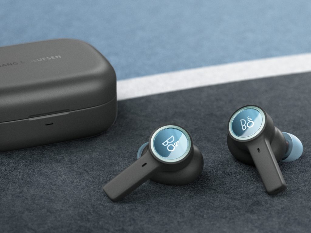B&O Beoplay EX Earbuds in Anthracite Oxygen colourway. {Tech} for Travel. https://techfortravel.co.uk