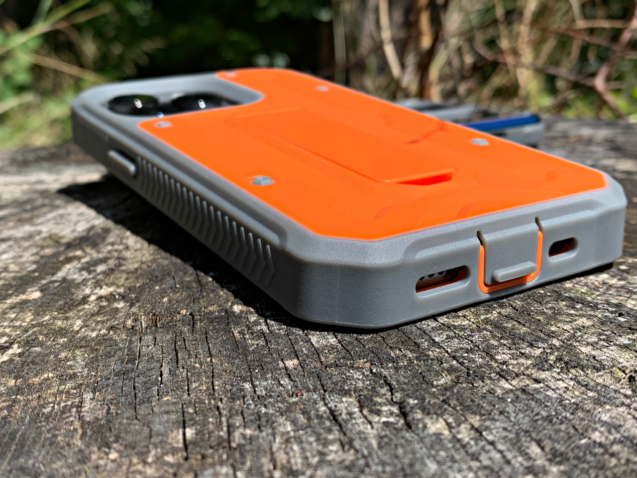 Caseborne iPhone Case Review Rugged & HardWearing Cases for Smartphones