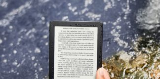 Ocean-bound Plastics make up the new Rakuten Kobo Clara 2E for a more Eco-conscious e-Reader a hand holding a tablet