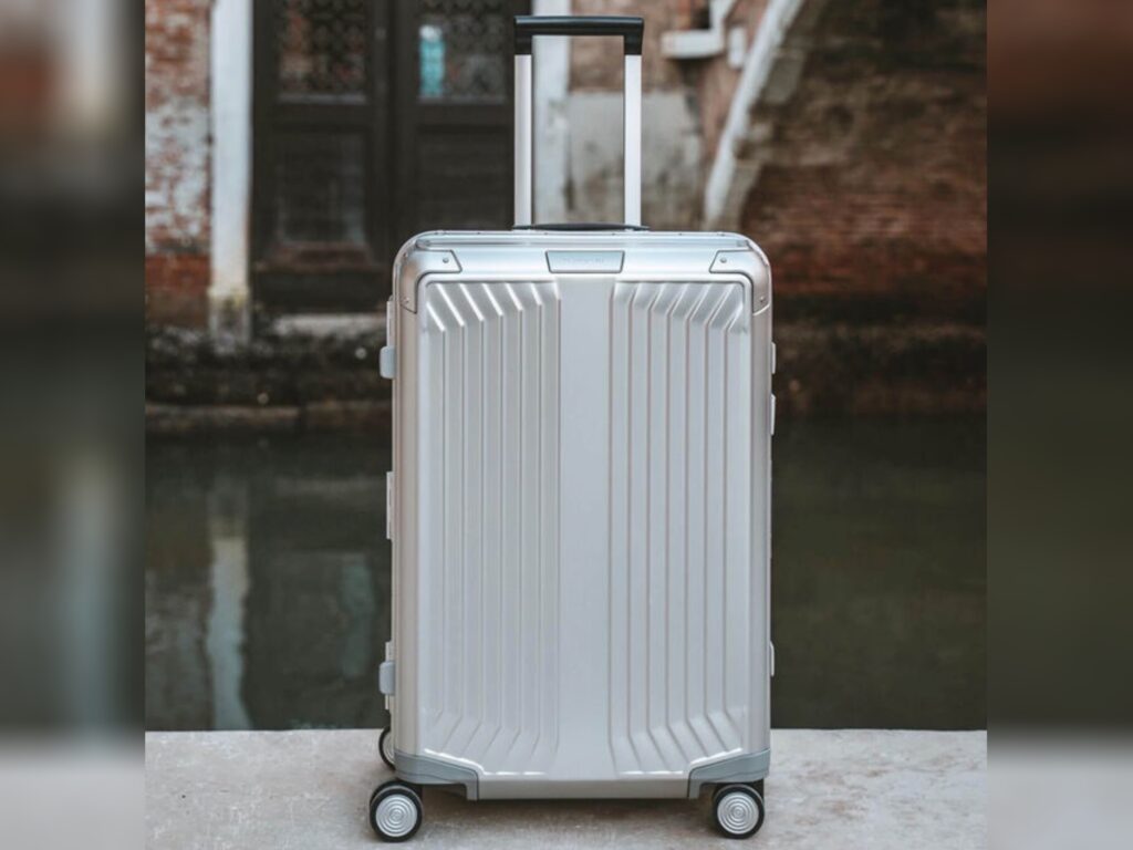 Samsonite Personalised carry-on.  {Tech} for Travel. https://techfortravel.co.uk