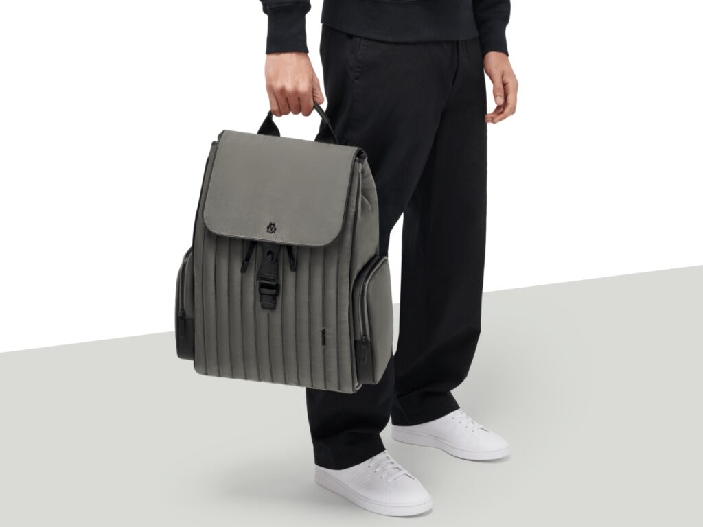 RIMOWA Flap Backpack Large in grey.  {Tech} for Travel.  https://techfortravel.co.uk