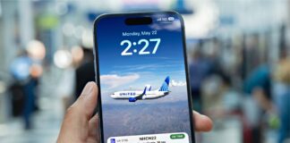 Unleashing the Power of iPhone: United Airlines Live Activities Launches for Passengers United Airlines Live Activities