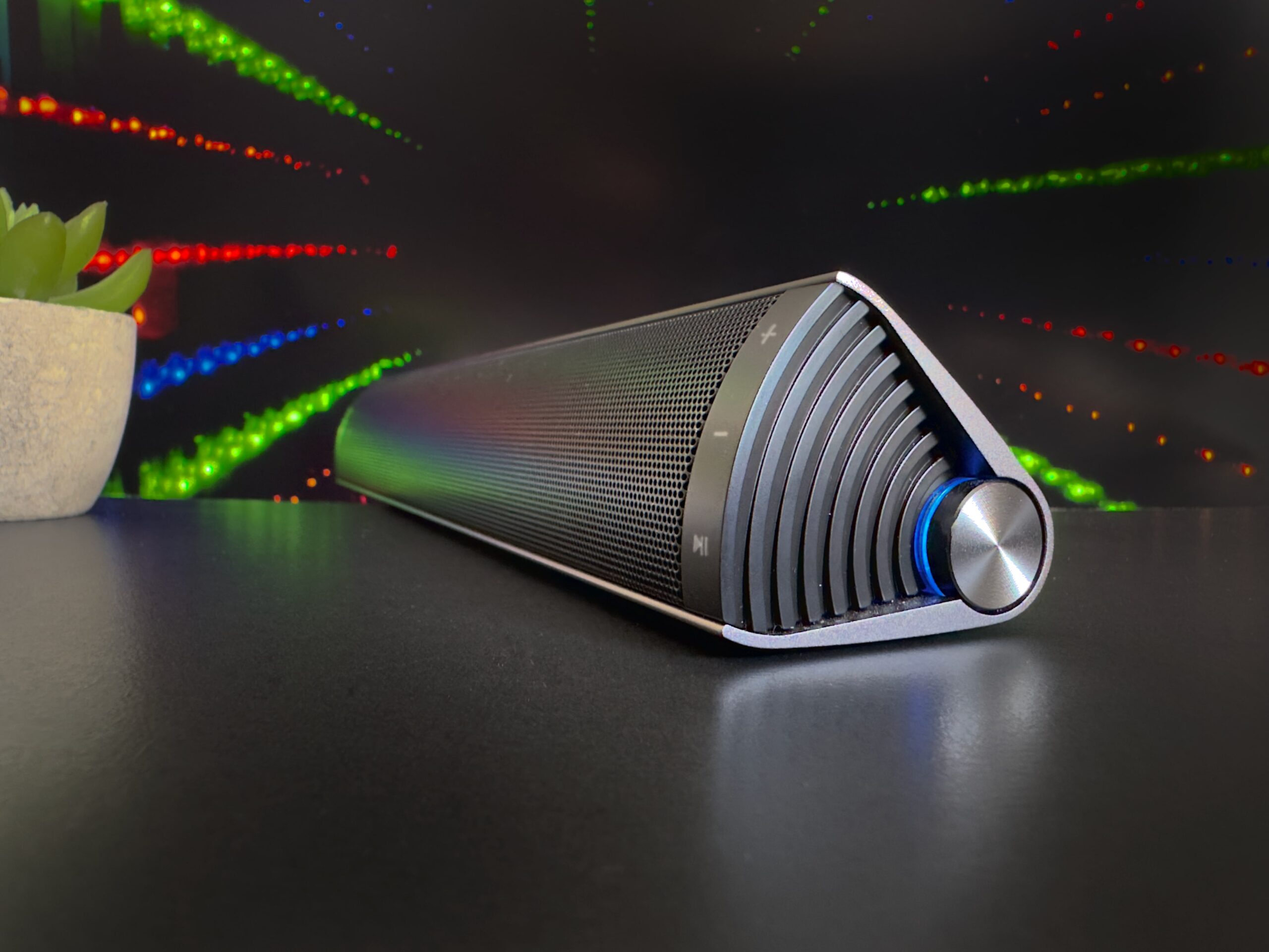 Edifier MF200 Bluetooth Speaker Review: You’re going to love it!