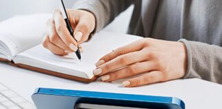 iWalk PowerGrip Mag Review: Unparalleled MagSafe Grip iWalk PowerGrip Mag Review