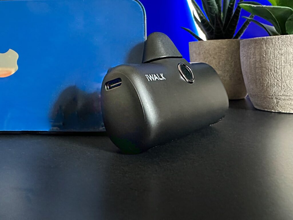iWalk Link Me Pro Portable Charger Review USB-C port.  {Tech} for Travel.  https://techfortravel.co.uk