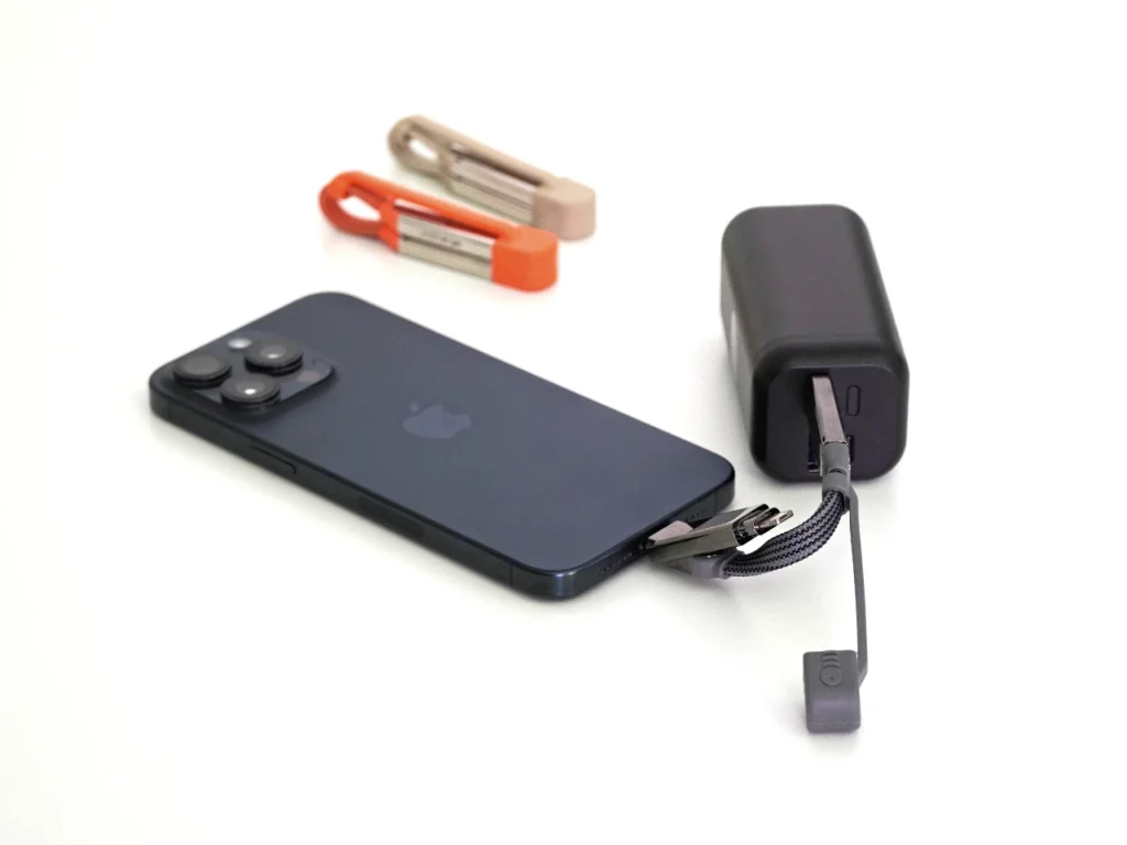 a cell phone with a power bank attached to it. Rolling Square inCharge XS.  {Tech} for Travel. https://techfortravel.co.uk