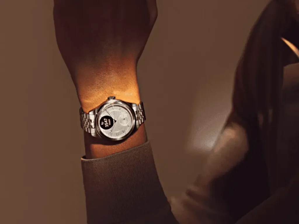 Withings ScanWatch Nove Brilliant – {Tech} for Travel a person wearing a watch. Withings ScanWatch Nova Brilliant. Healthy Travel Gadgets. {Tech} for Travel. https://techfortravel.co.uk