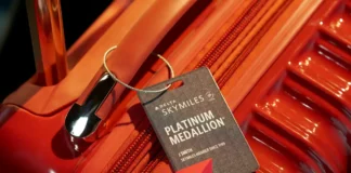 Ad free YouTube Premium takes off on Delta Inflight a luggage tag on a handle. Delta Inflight YouTube. {Tech} for Travel. https://techfortravel.co.uk