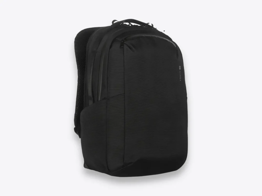 a black backpack with a zipper. HyperPack Tech Backpack. {Tech} for Travel. https://techfortravel.co.uk