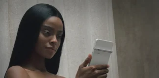 IFA 2025: Krono ePaper Reader blends podcasts, Reading and Transcription a woman looking at a phone