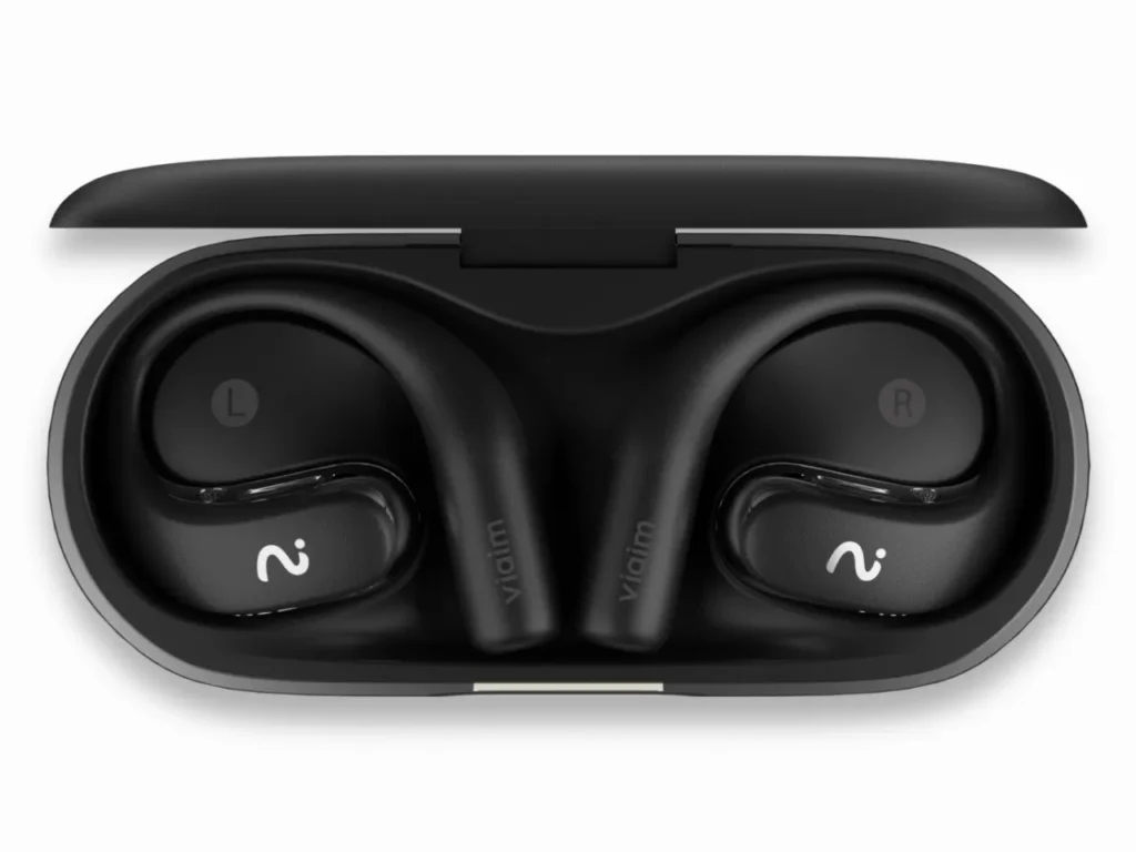 viaim OpenNote Earphones Black – {Tech} for Travel a black earbuds in a case. viaim opennote earphones. {Tech} for Travel. https://techfortravel.co.uk