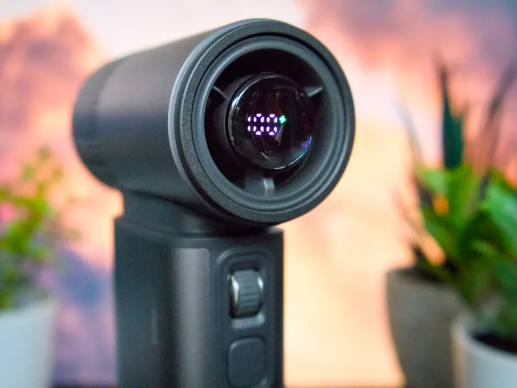 a close up of a camera. Jisulife Ultra2 Portable Fan Review. {Tech} for Travel. https://techfortravel.co.uk