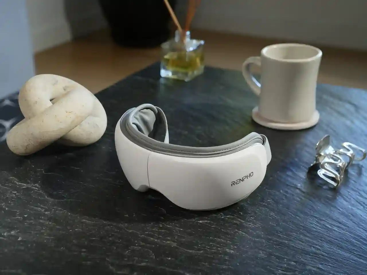 Black Friday Deals 2025: Travel-Friendly Self-Care Tech by RENPHO