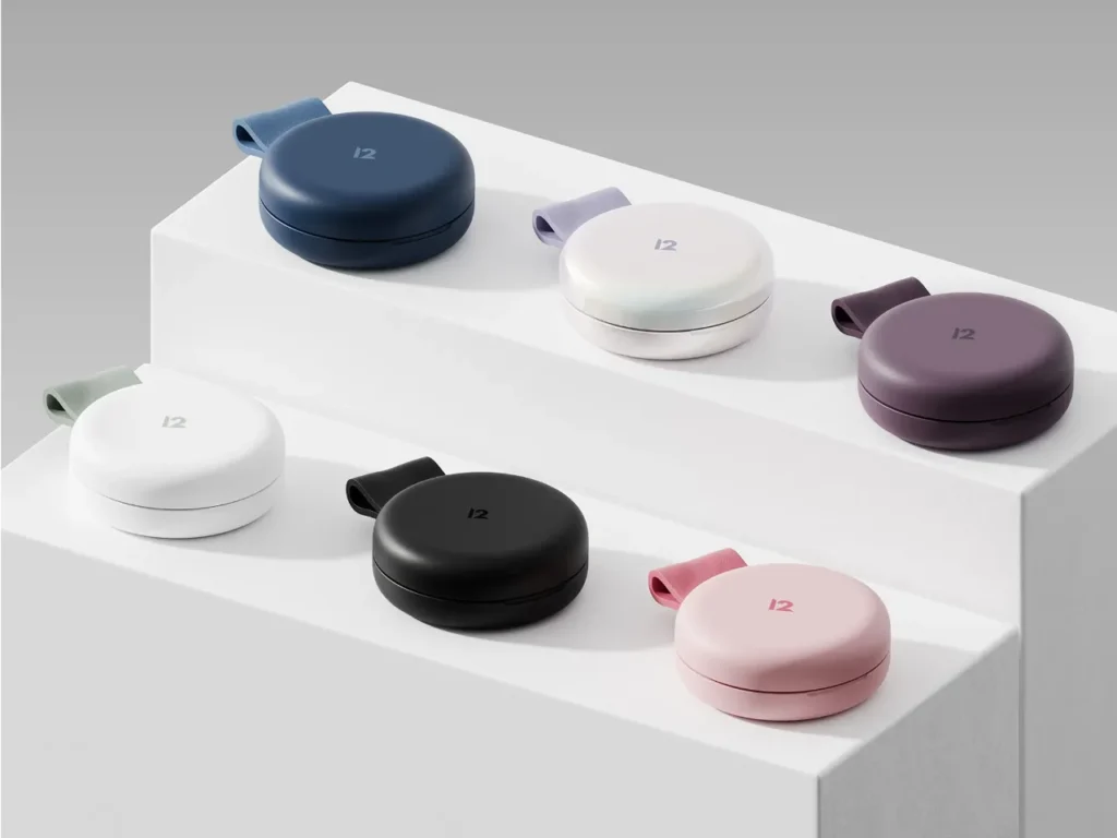Twelve South Butterfly SE – {Tech} for Travel a group of round objects on a white surface. best travel gifts for Christmas 2025. {Tech} for Travel. https://techfortravel.co.uk
