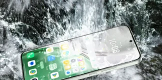 New release brings HONOR Magic8 Lite three-day battery claims a cell phone with water splashing