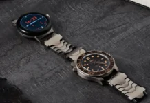 Watch upgrade Smartlet strap launches for mechanical and smartwatch in one a couple of watches on a table