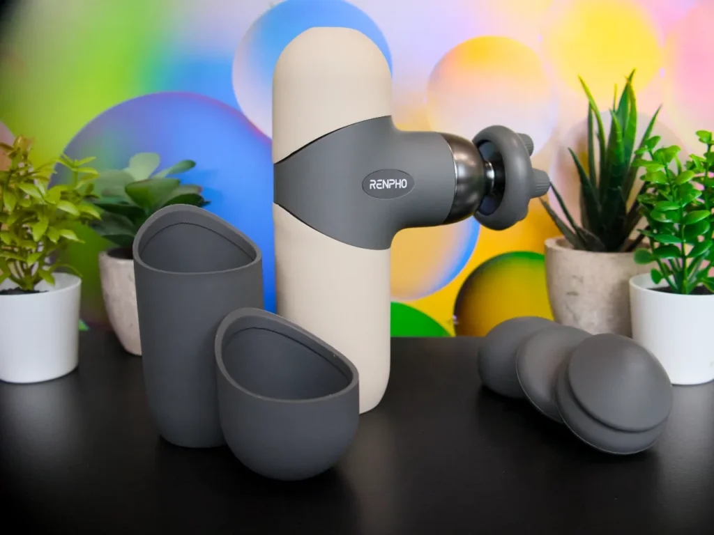 a device for massage and cups. RENPHO Mini Thermal Massage Gun review. {Tech} for Travel. https://techfortravel.co.uk