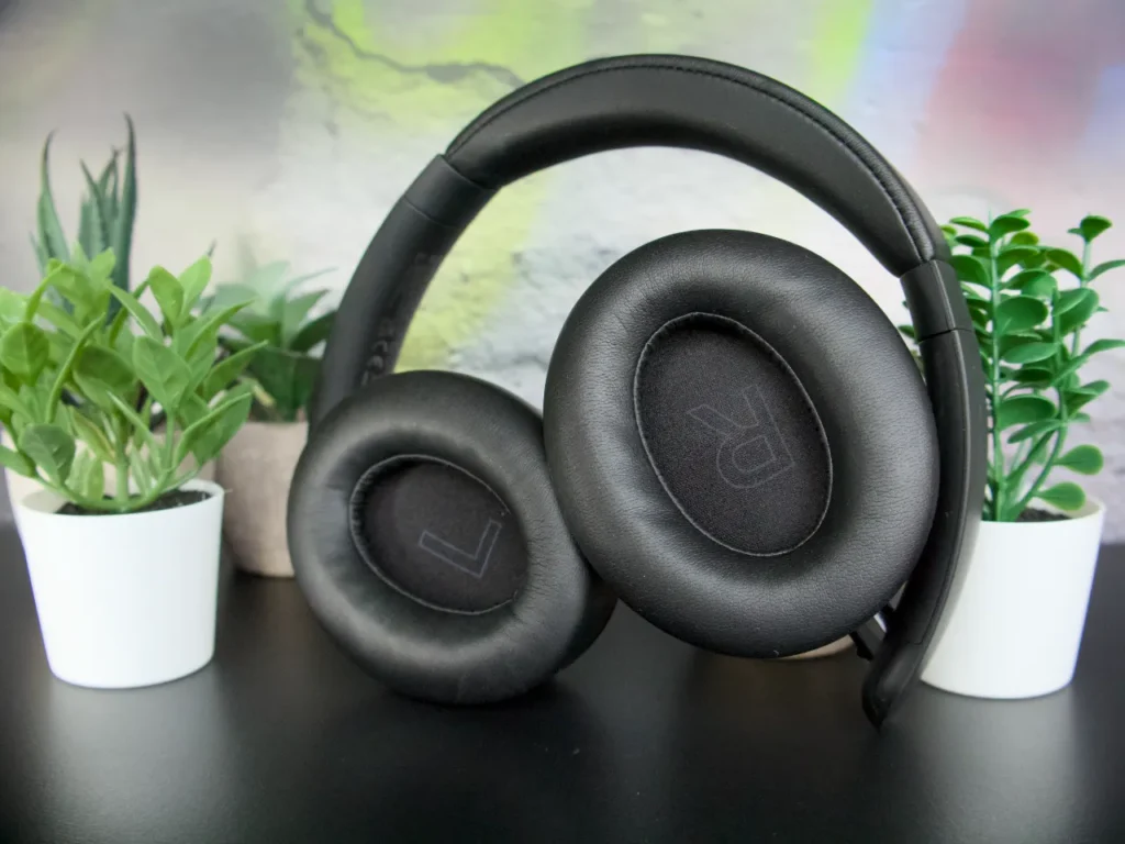 a pair of black headphones. OneOdio Focus A1 Pro Review. {Tech} for Travel. https://techfortravel.co.uk