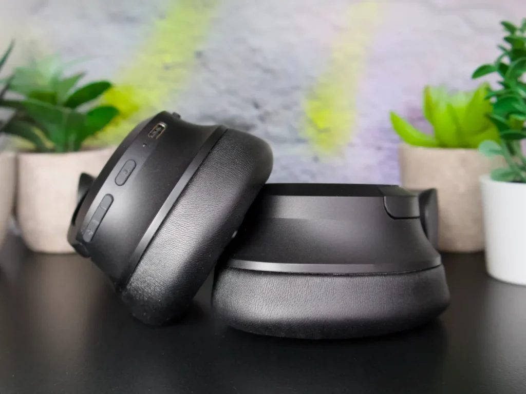 a pair of black headphones. OneOdio Focus A1 Pro Review. {Tech} for Travel. https://techfortravel.co.uk