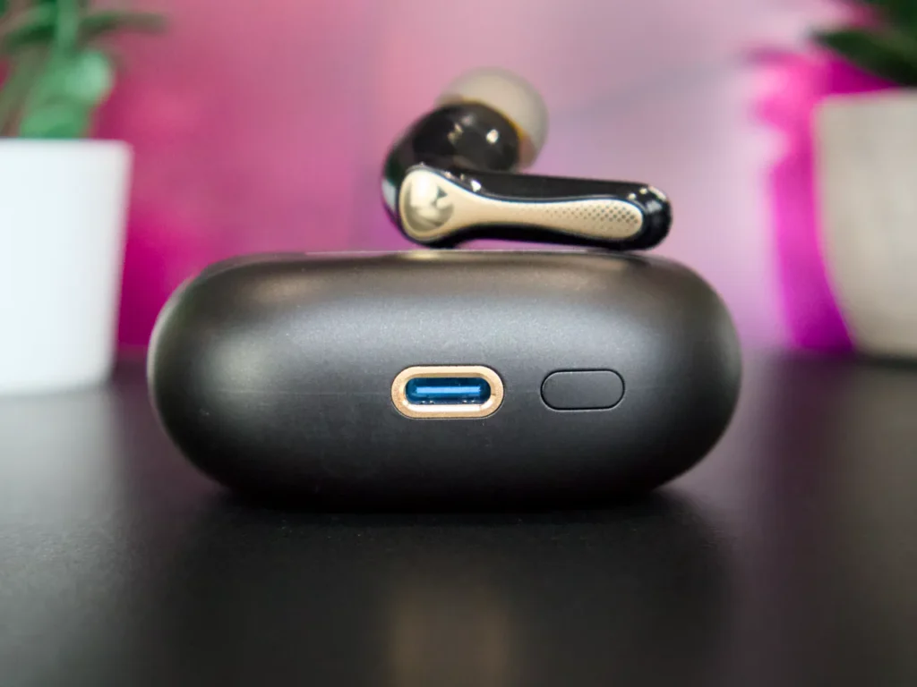 a black box with a usb port and a plug in. SoundPEATS Air5 Pro Plus Review. {Tech} for Travel. https://techfortravel.co.uk